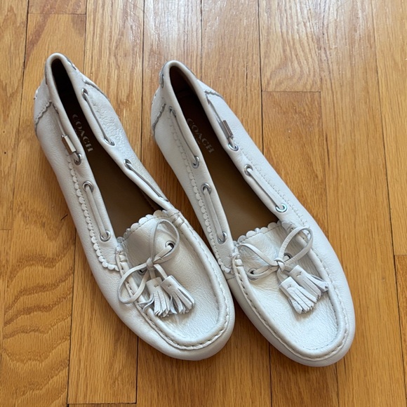 Coach Women's Cream Leather Moccasins size 11